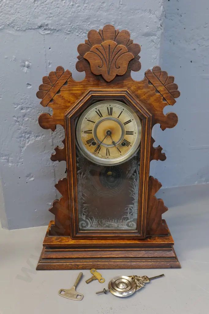 vintage Ansonia oak-cased chiming mantel clock - some wear to design on glass, discolouration to face H570 W360 D120 Image 1++
