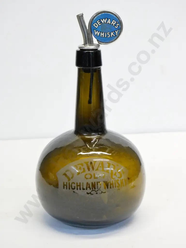 green glass whiskey jug, Dewar's Old Highland Whiskey, Perth, includes Dewar's nip stopper, Image 1++