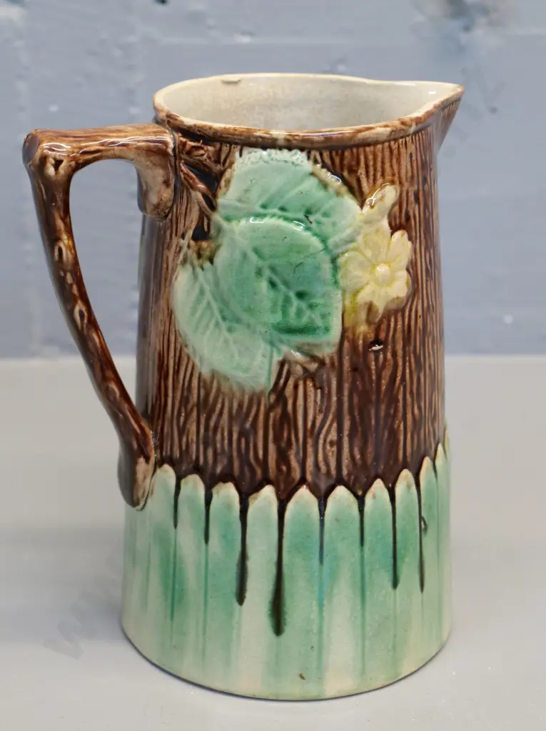 (New Zealand?) pottery majolica jug H-200 - some crazing Image 1++