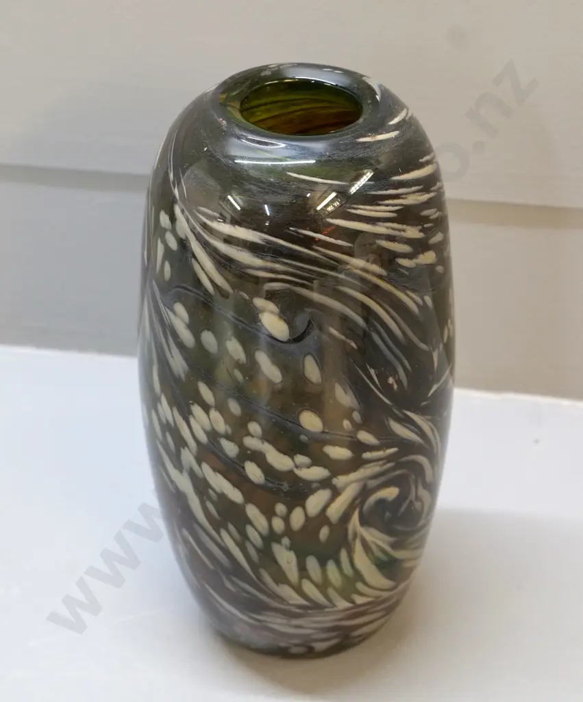 Venus Hot Glass NZ art glass vase brown and cream swirl H-250 Image 1++