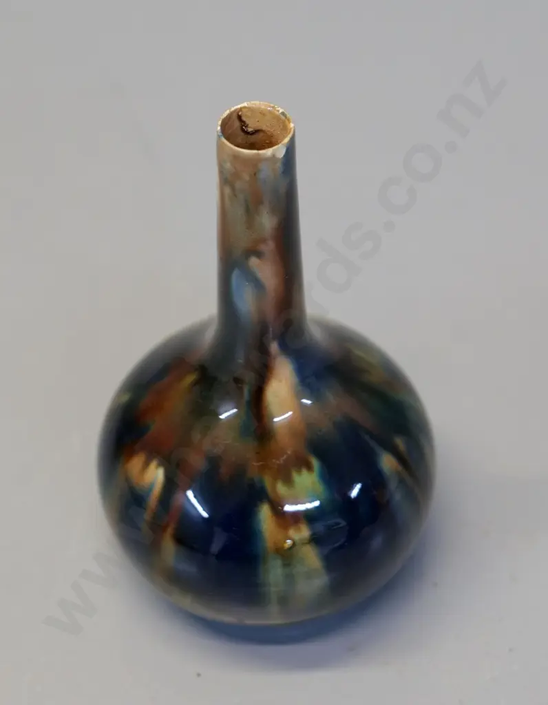 Milton potteries majolica bottle vase - no stamp, tiny rim chip H-130 D-80 Image 1++