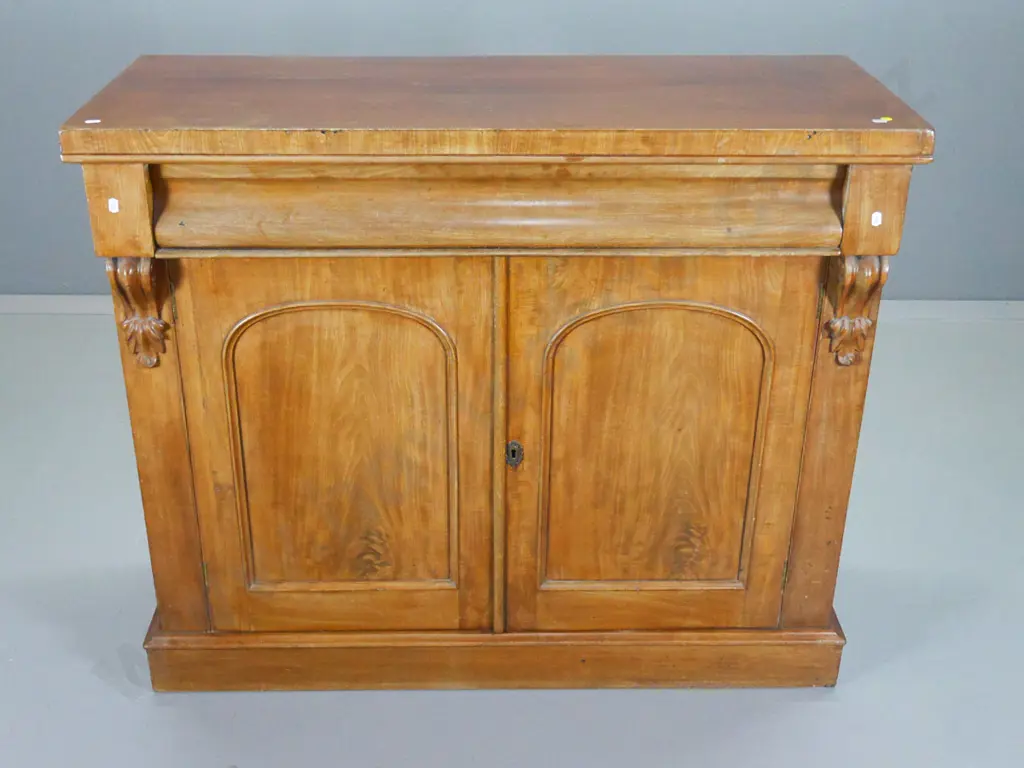 vintage mahogany chiffonier sideboard with lined divided drawer, 2 door, carved corbels, polish needs work H895 W1060 Image 1++
