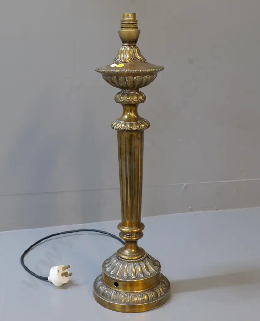 brass table lamp base - needs rewiring - H570 Image 1++