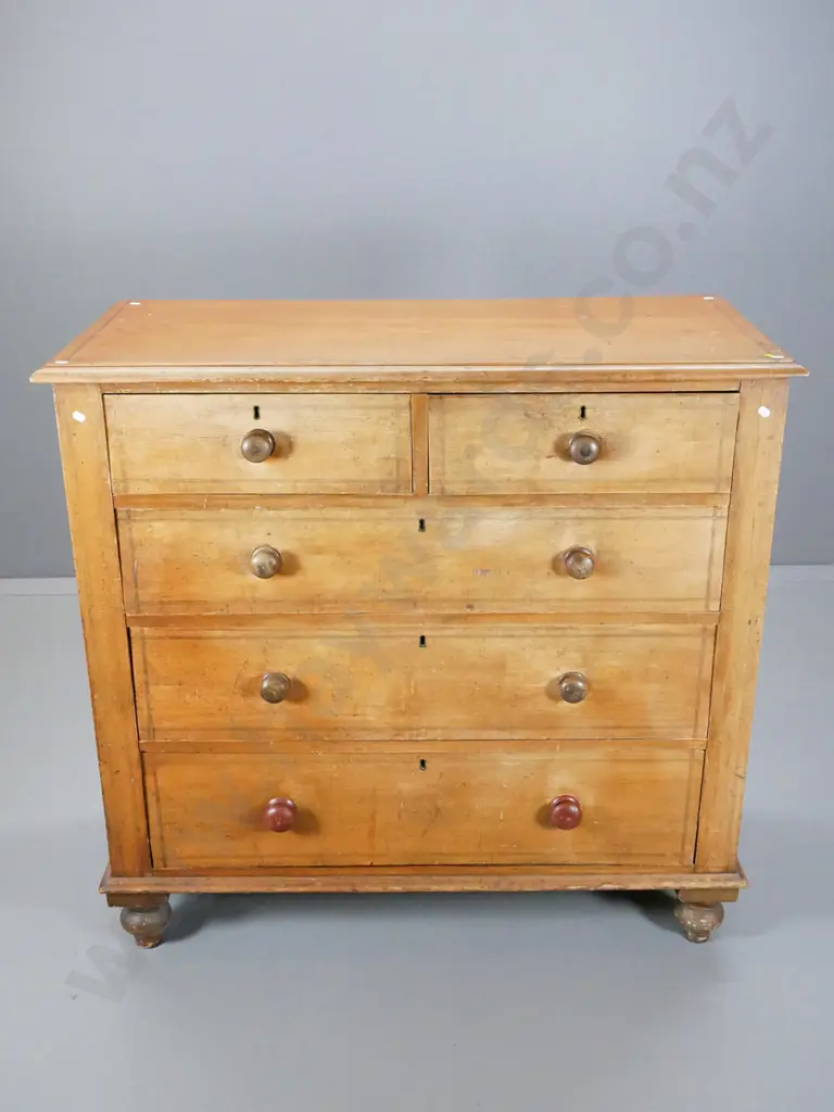 antique kauri 5-drawer chest with key escutcheons, marquetry inlay, ball feet - polish needs work H1050 W1090 D500 Image 1++