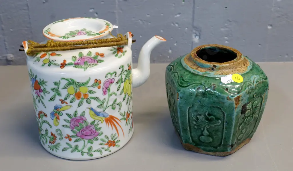 antique hexagonal ginger jar, no lid, and a Chinese rose-famille teapot with wire handle H170 L200 Image 1++