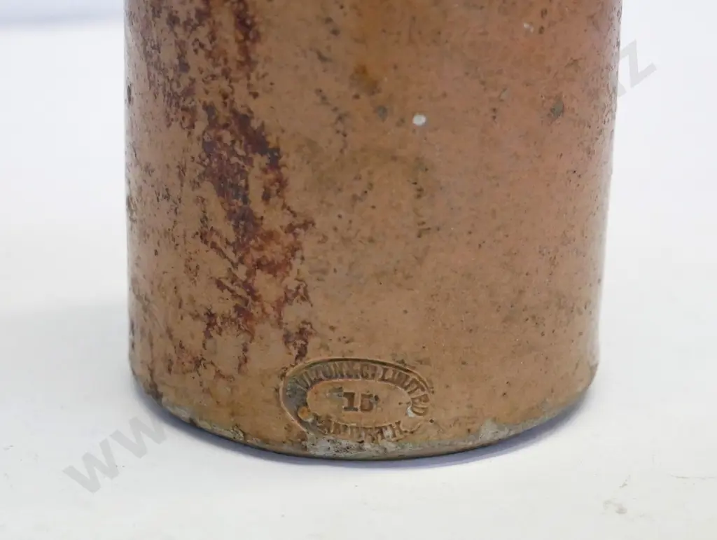 Dumpy ginger beer bottle, R. Thwaites, London, Sheffield Est 1799, condition very good, H-170 Image 1++