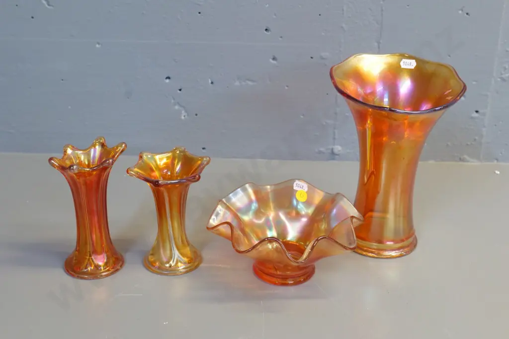 4 pieces marigold carnival glass - 3 vases and a frilled bowl, largest vase is H-190 Image 1++