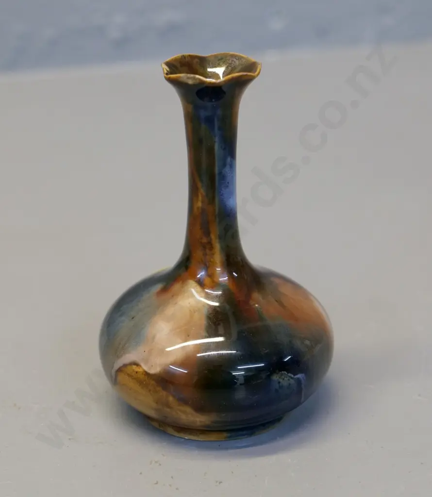 (Milton potteries?) majolica bottle vase - no stamp, very small rim chip H-100 D-70 Image 1++