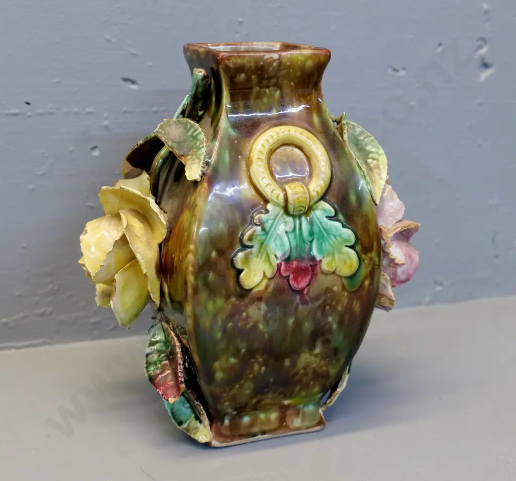 (Milton potteries?) majolica vase with ceramic hail and flowers - some chips to petals H-220 Image 1++