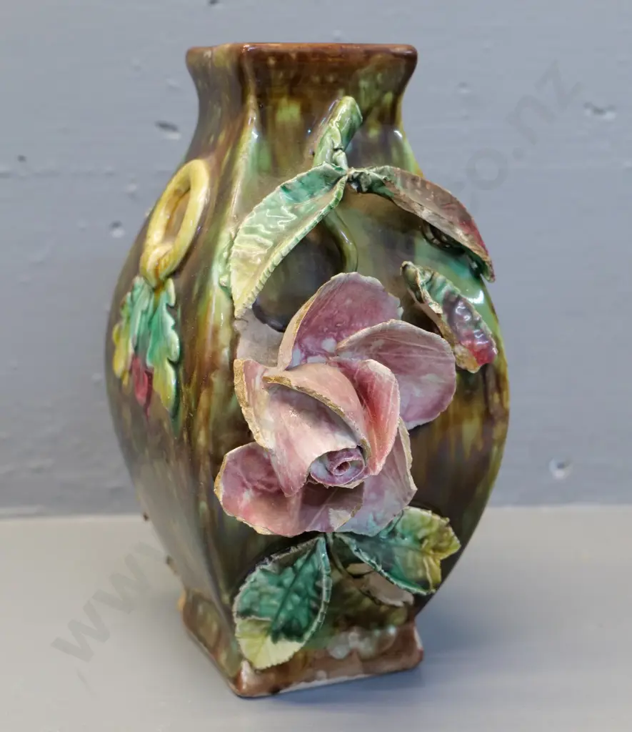 (Milton potteries?) majolica vase with ceramic hail and flowers - some chips to petals H-220 Image 1++