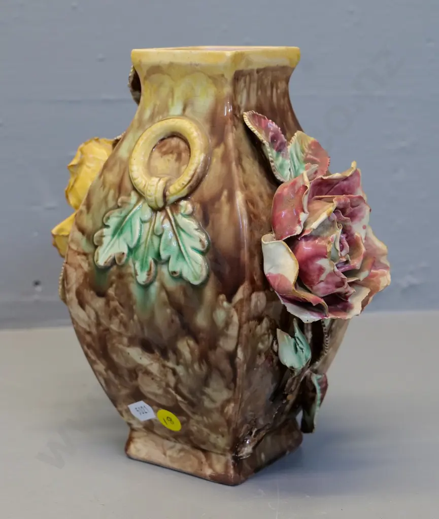 (Milton potteries?) majolica vase with ceramic hail and flowers - some chips to petals H-210 Image 1++
