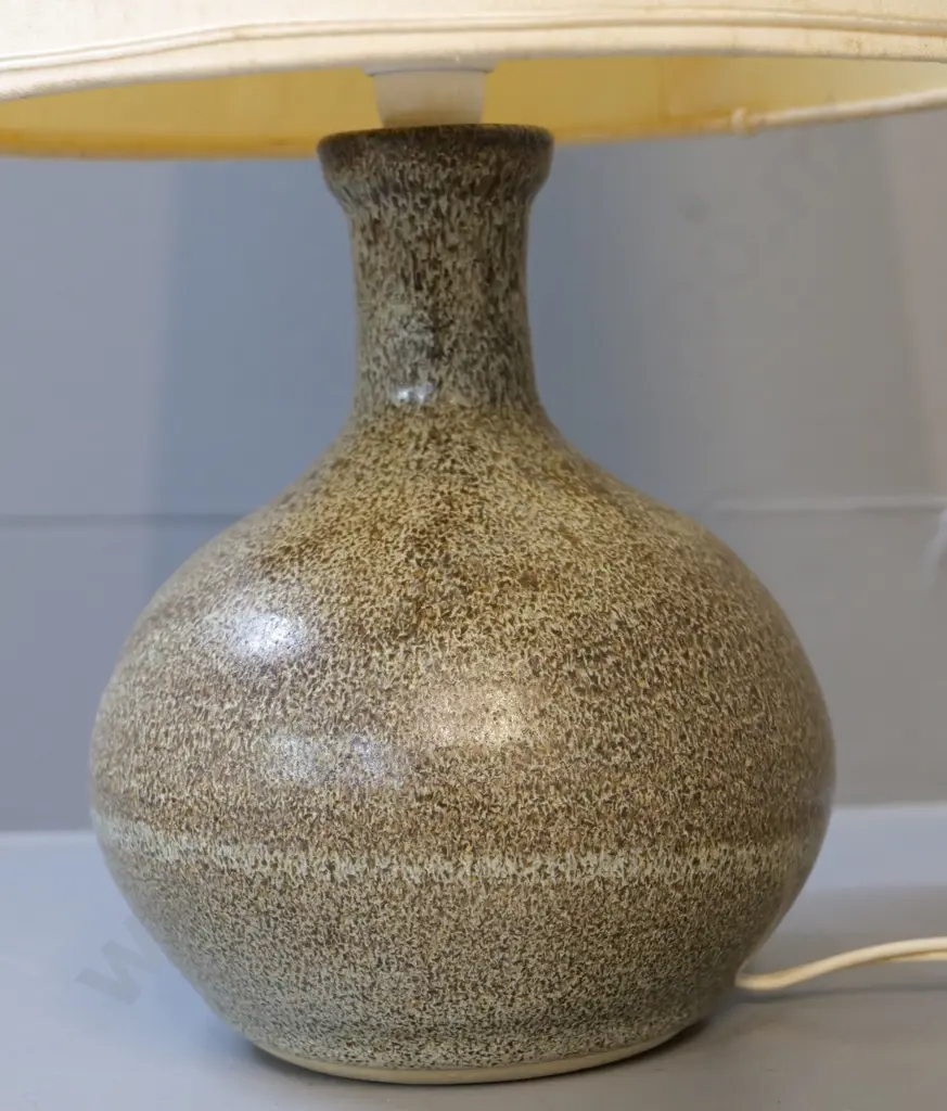 studio pottery speckle glaze table lamp H-400 including shade Image 1++