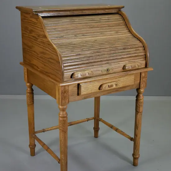 reproduction oak small roll-top desk w/internal drawers & pigeonholes, lower drawer, brass fittings H1140 W710 D600