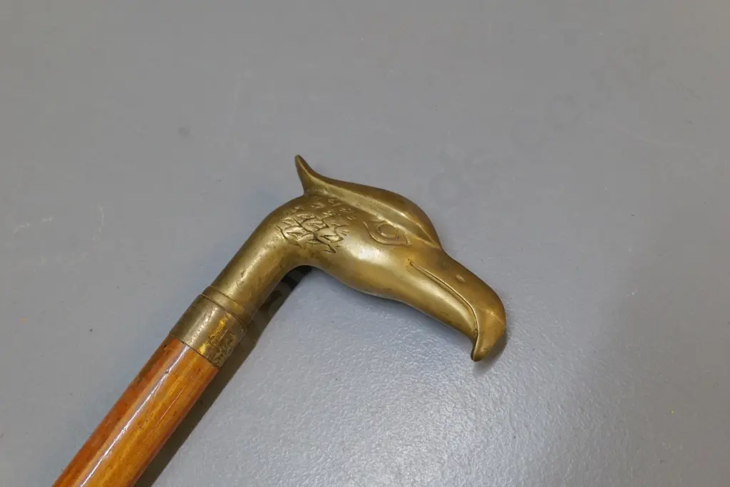walking stick with brass eagle head handle & brass banding L890 Image 1++