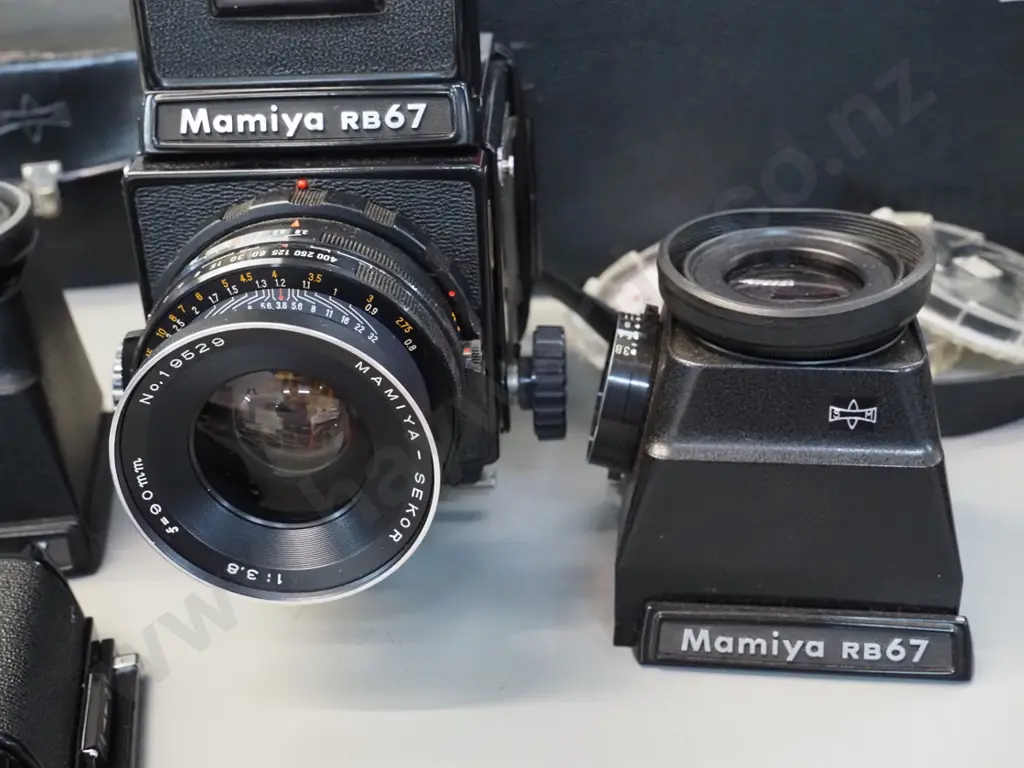 Mamiya RB67 6x7 120 film camera kit with 3 viewfinders, 2 film backs, Polaroid back, case and accessories - untested Image 1++