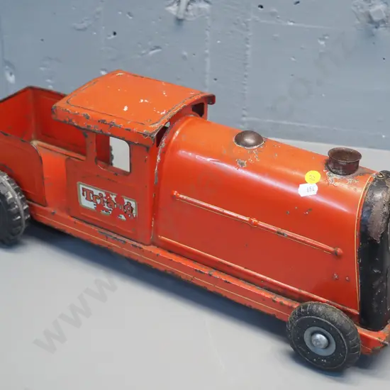 Triang Lincoln tin toy vehicle H-190 L-500 W-200 - general wear, corrosion, paint loss