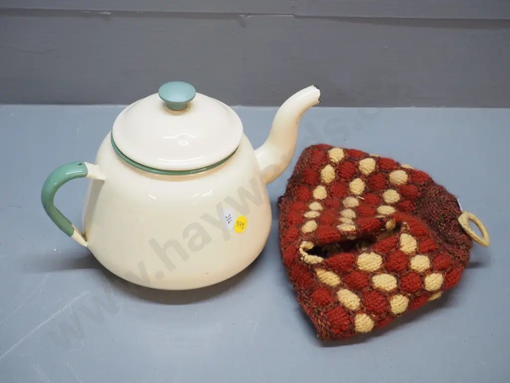 retro Kockum Sweden 1.5 pint enamel teapot H170 W240 - a bit of enamel loss around spout, with knitted tea cosy Image 1++