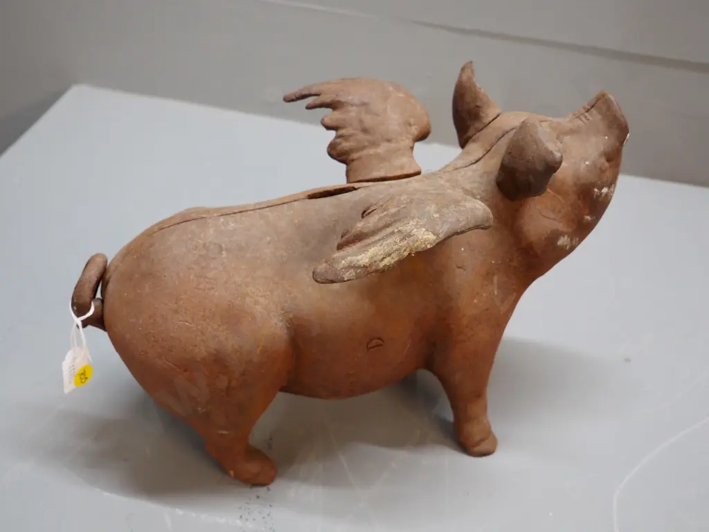 large 2-part cast iron flying pig money box H-220 L-330 Image 1++