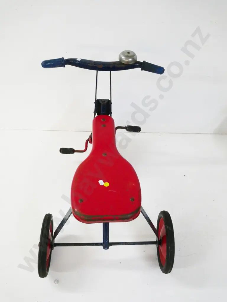 vintage metal child's trike with solid rubber tyres - some paint loss and corrosion H-520 L-650 W-390 Image 1++