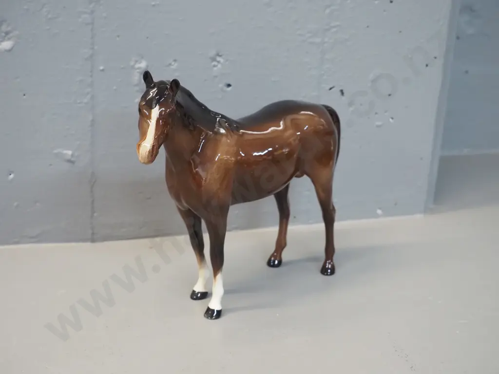 Beswick horse figurine H-190 L-230 Image 1++