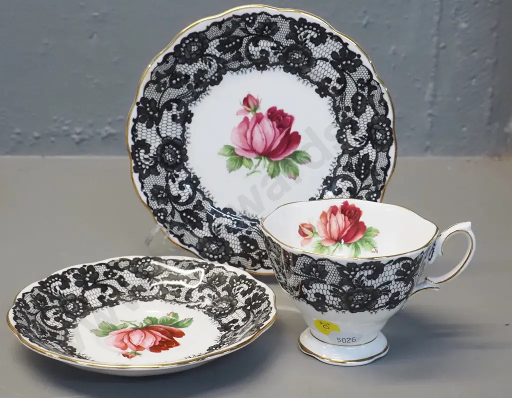 Royal Albert Senorita trio Image 1++