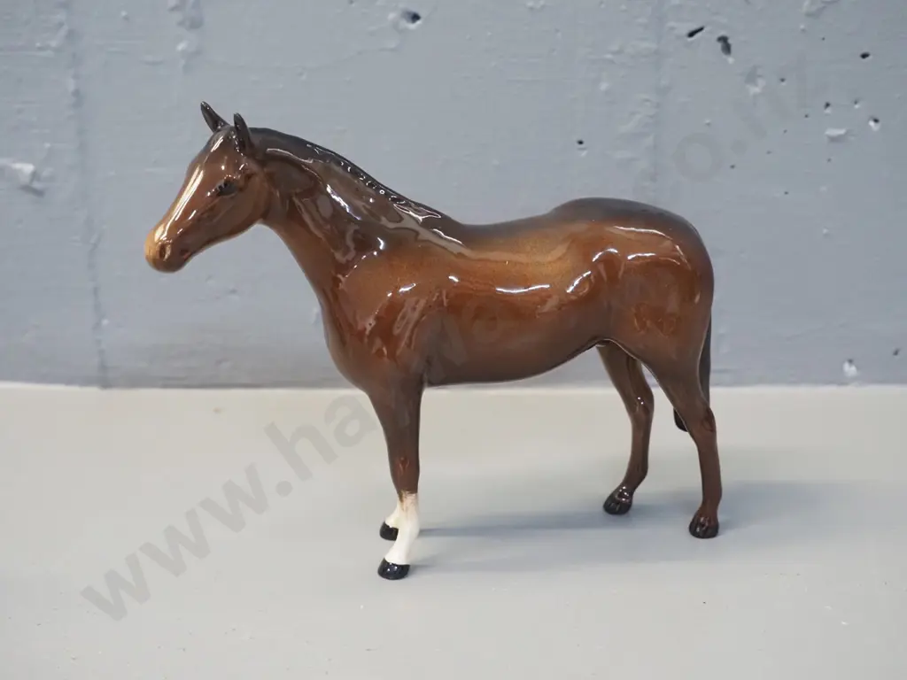 Beswick small horse figurine H-140 L-160 Image 1++