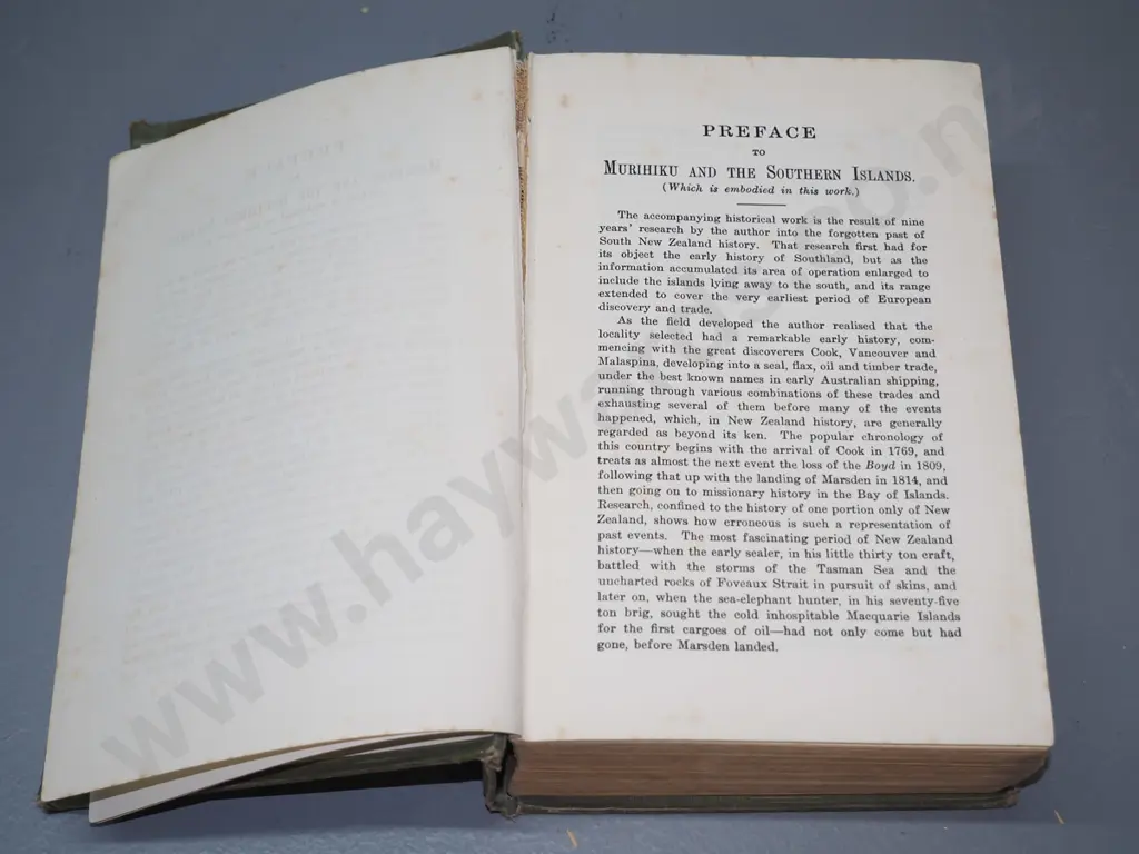Murihiku - Robert McNab, revised edition, Whitcombe & Tombs, 1909 - foxing, wear, split to binding Image 1++