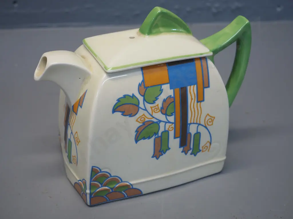 deco Royal Doulton 'Marina' pattern small teapot H-140 L-170 Image 1++
