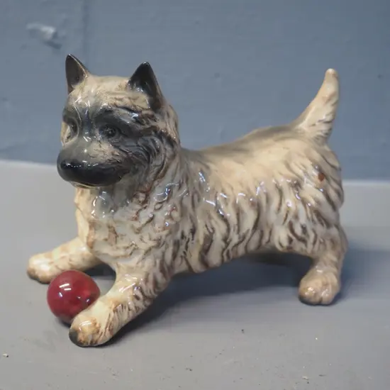 Beswick figurine - terrier with ball H-105 L-140