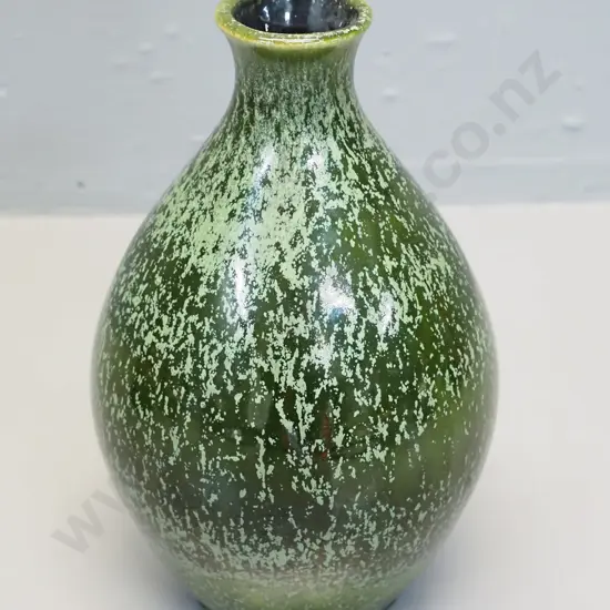 green speckled narrow-neck German pottery vase H-210