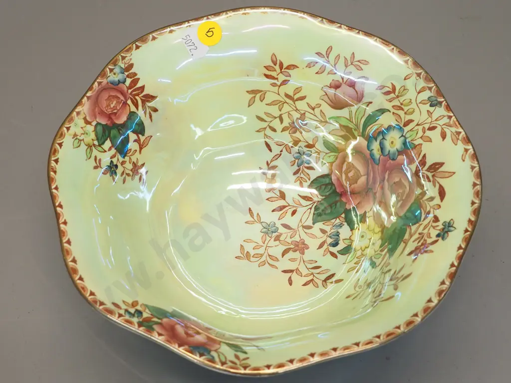 Maling 'Rosalind' footed lustre salad bowl H100 D220 Image 1++