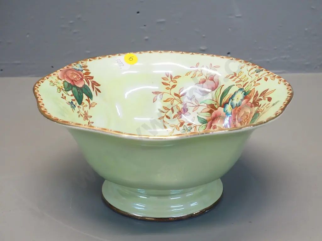 Maling 'Rosalind' footed lustre salad bowl H100 D220 Image 1++