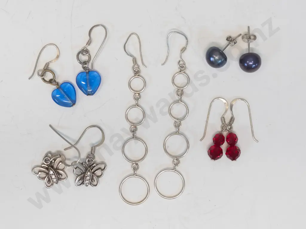 5 pairs asstd earrings all stamped 925 Image 1++