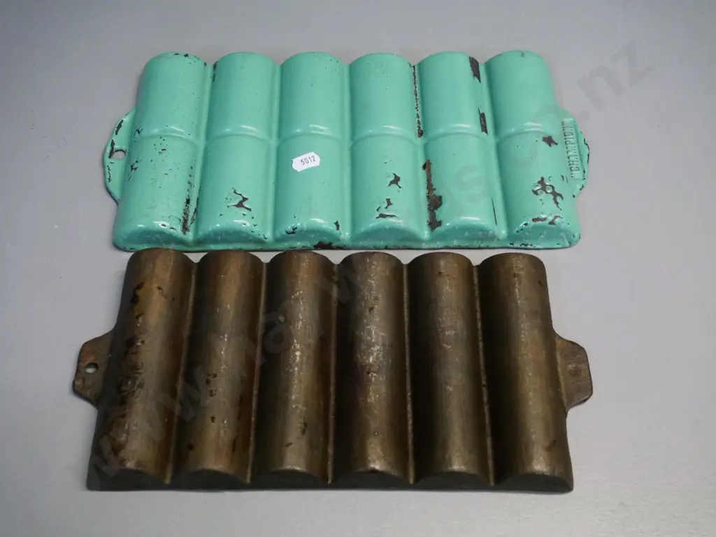 2 vintage cast iron gem irons, one Champion mottled green and white enamel L-320 W-155 Image 1++