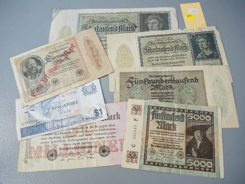 assorted bank notes - six 1920s German and one Singapore Image 1++