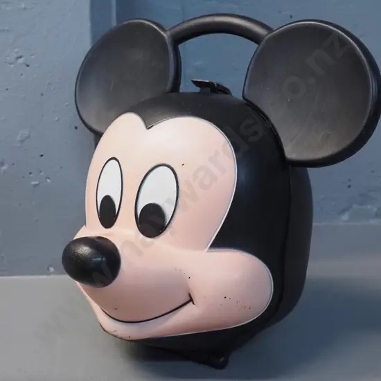 moulded plastic Mickey Mouse lunch box - marked Aladdin Industries USA - corrosion to clasp H-270 W-270