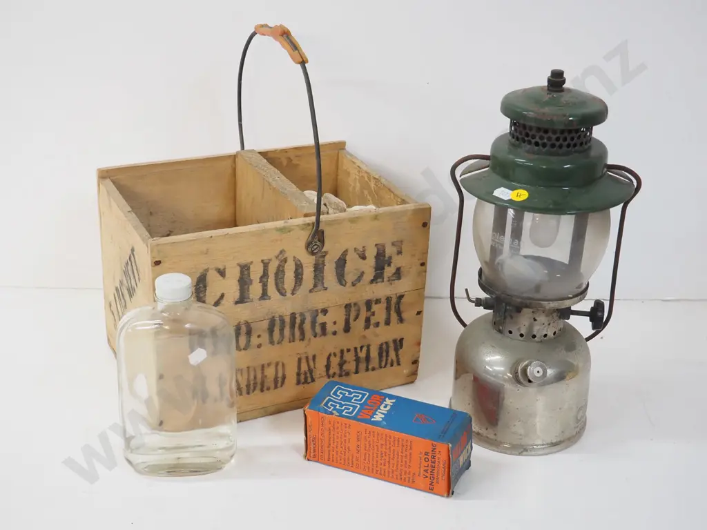 Coleman kerosene lamp H-340 with wooden box made from tea crate, spare wick, fuel bottle etc. Image 1++