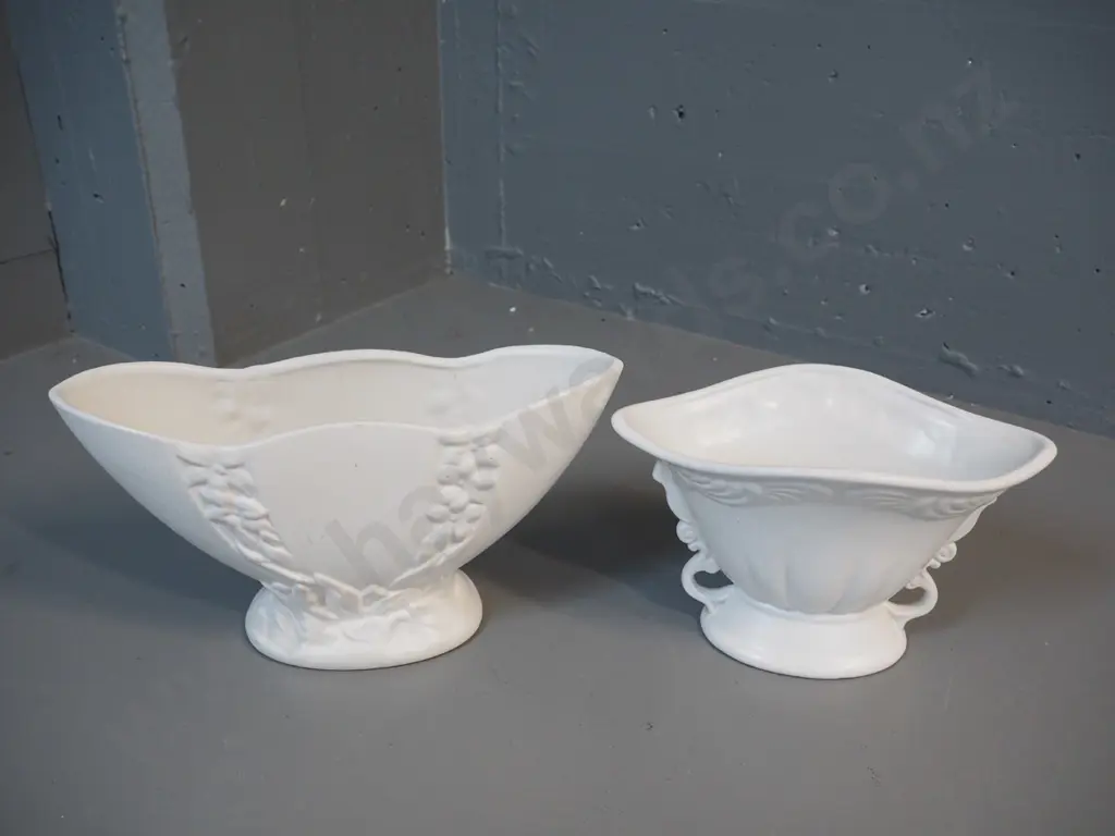 Crown Lynn vase No. 2113 - H150 L300 - and an unmarked white vase Image 1++