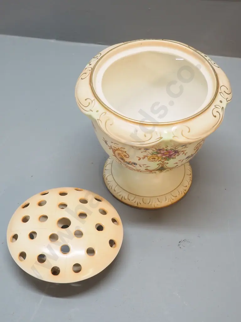 Ducal 'Louis' pattern footed blushware rose bowl - some tape residue H-180 D-180 Image 1++
