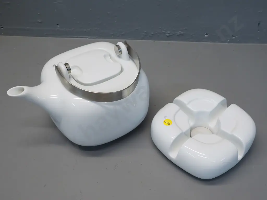 ASA German ceramic teapot with tea-light holder warming stand - H-220 combined Image 1++
