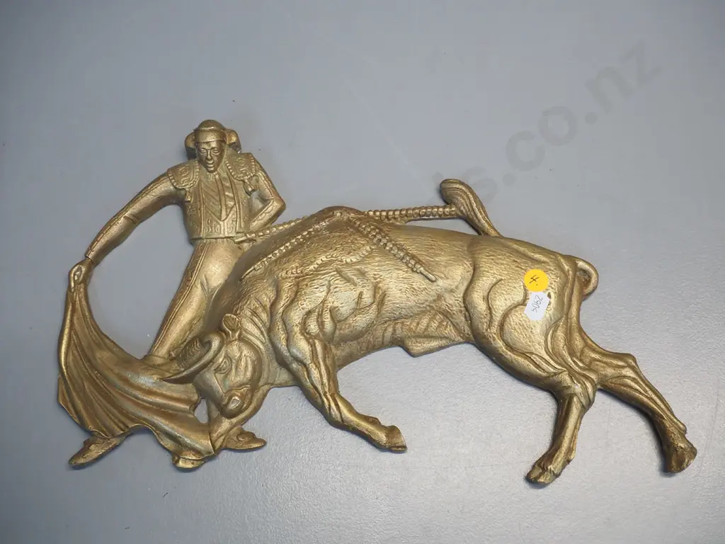 heavy cast brass toreador and bull figure - no wall hanging mount H-220 L-330 Image 1++