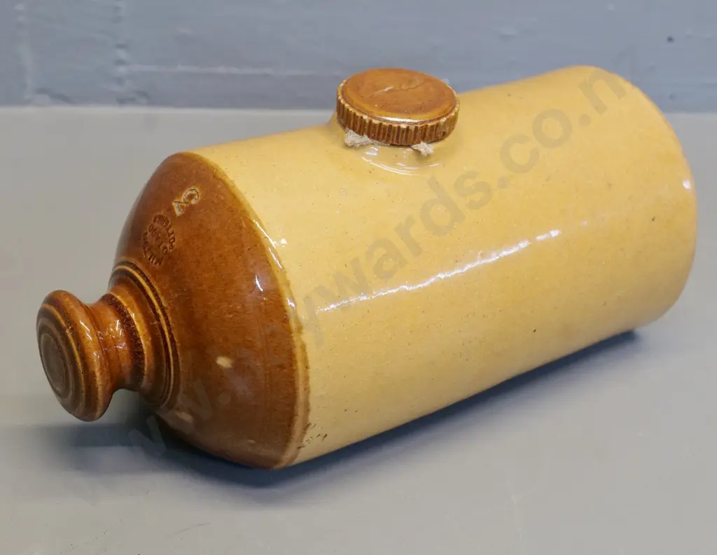 ceramic hot water bottle, Milton Pottery, condition very good, L - 260 Image 1++