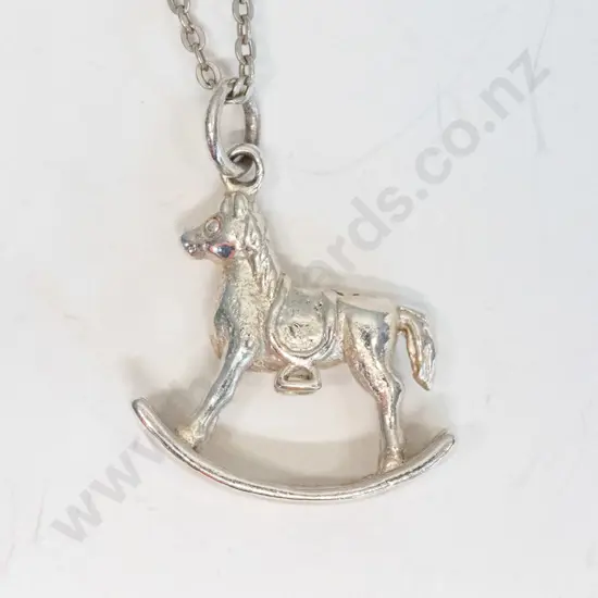 silver necklace 'rocking horse' chain stamped 925