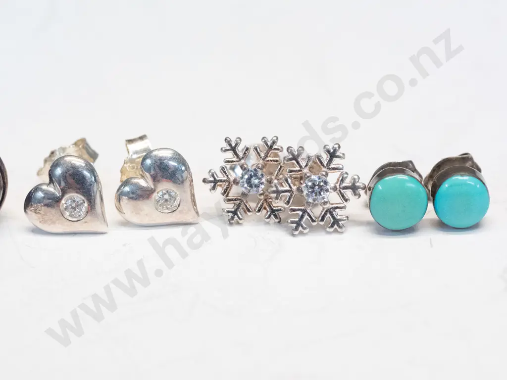 6 pairs asstd earrings all stamped Image 1++