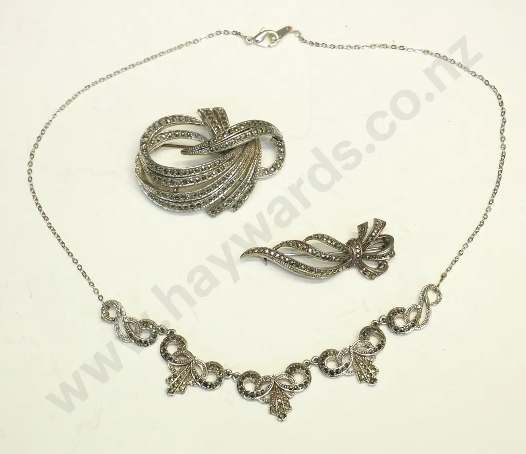 marcasite necklace & 2 marcasite brooches Image 1++