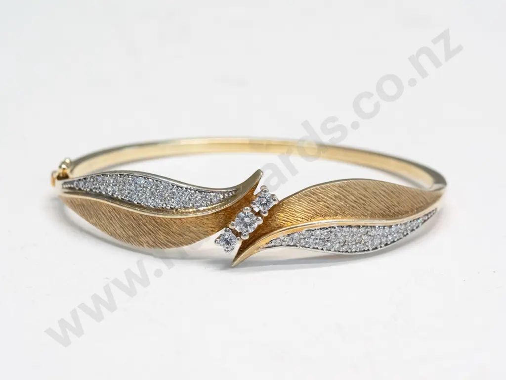 cz bangle stamped 925 Image 1++