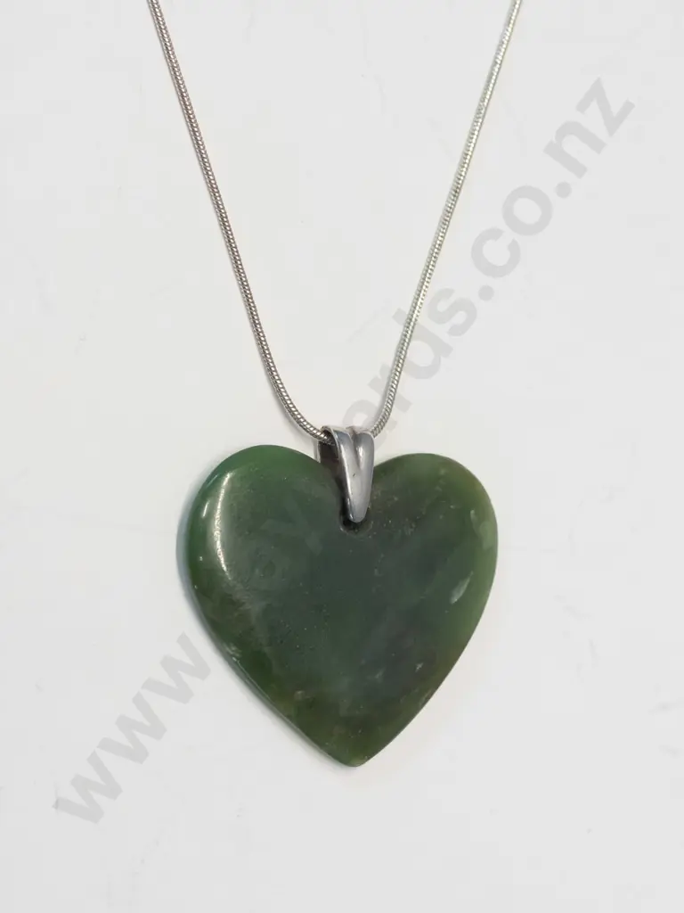 greenstone heart necklace chain stamped 925 Image 1++
