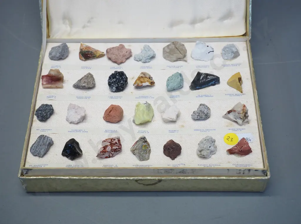 retro boxed set of New Zealand volcanic mineral specimens - some staining to fabric lining Image 1++