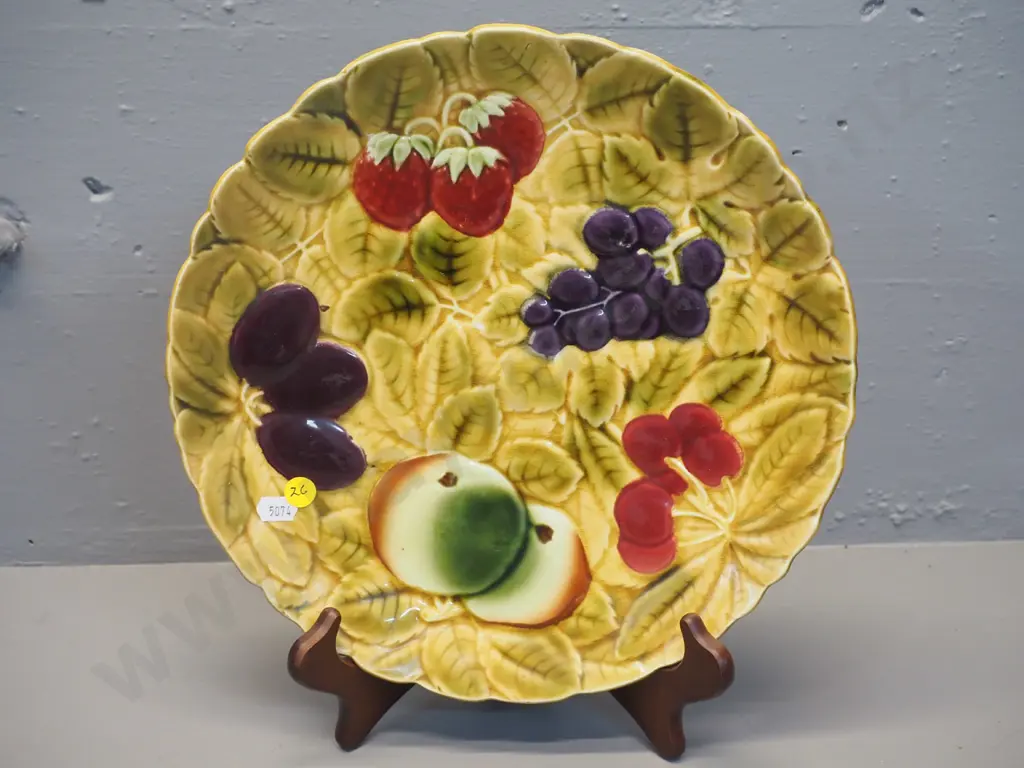 large Sarreguemines fruit plate D-300 Image 1++