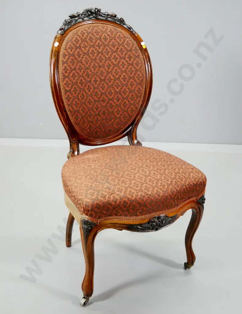 Victorian walnut carved balloon back dining chair w/brocade upholstered seat and back, original casters H970 W490 D460 Image 1++